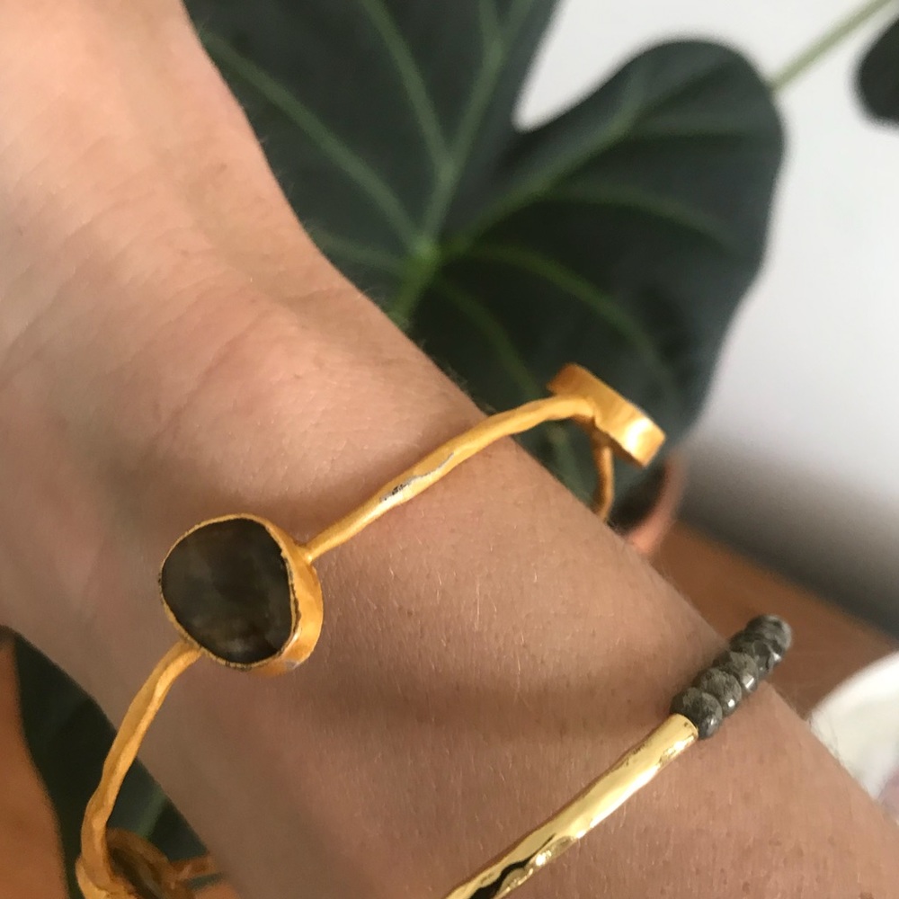 Raw gemstone bangle - Picture 4 of 8